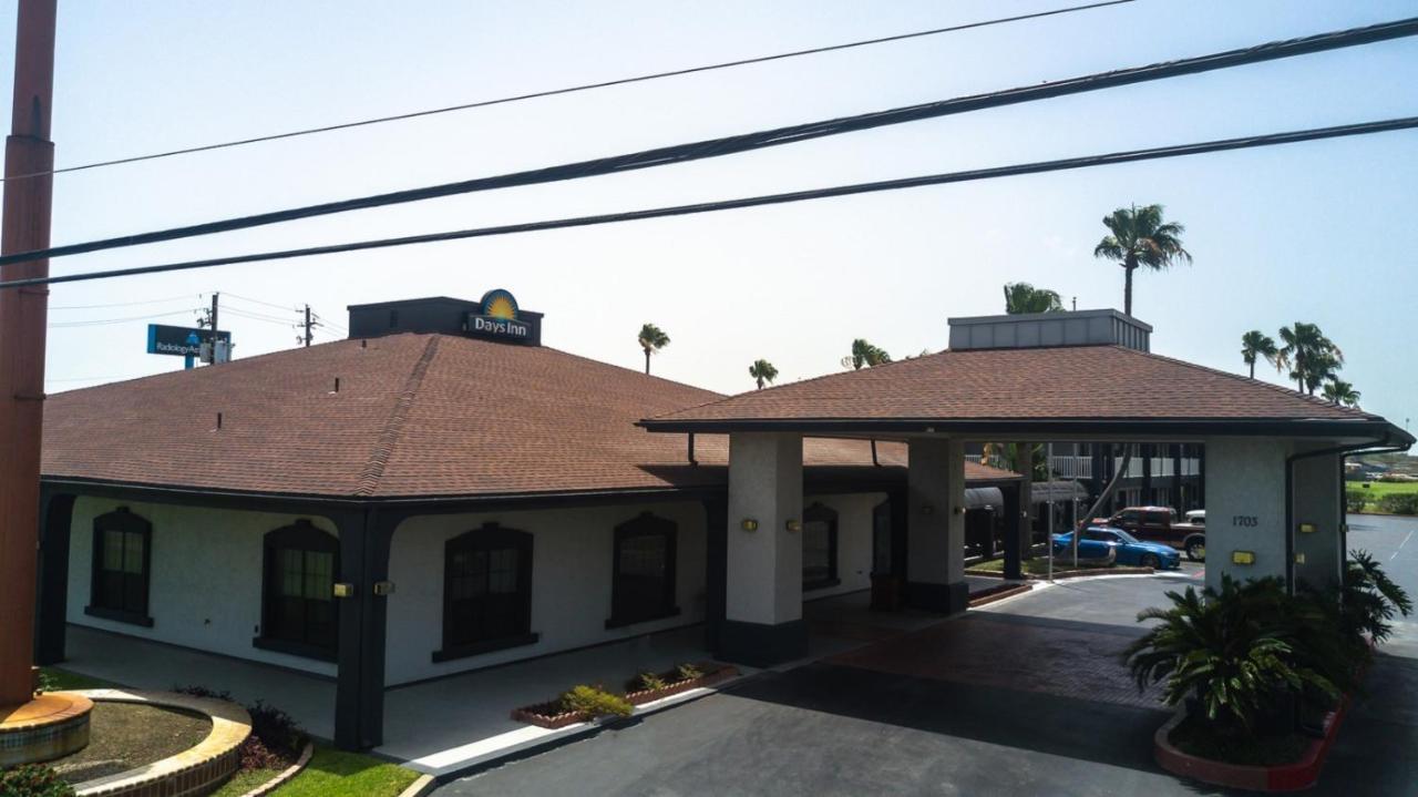 Days Inn By Wyndham Portland/Corpus Christi Exteriör bild