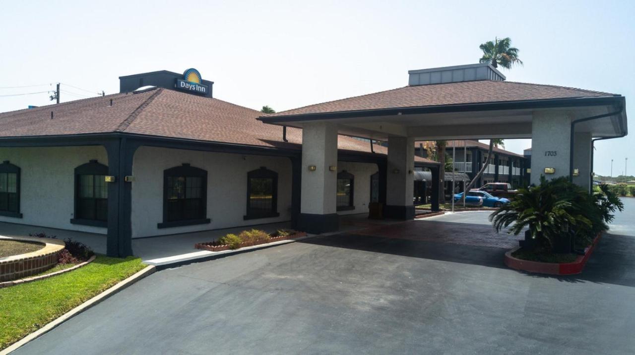 Days Inn By Wyndham Portland/Corpus Christi Exteriör bild