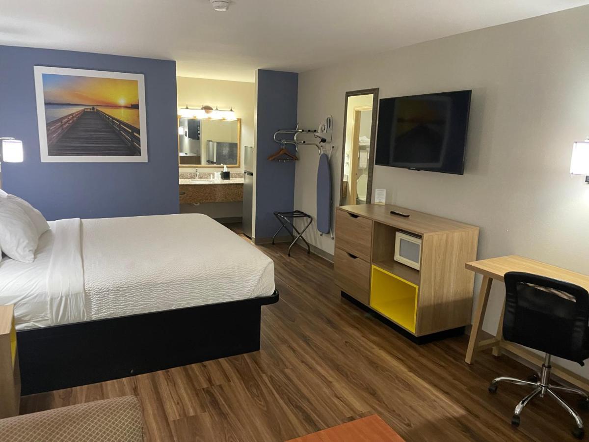 Days Inn By Wyndham Portland/Corpus Christi Exteriör bild